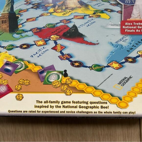 National Geographic NWT Geo Bee Challenge 2007 Family Board Game Alex Trebek - Picture 2 of 9